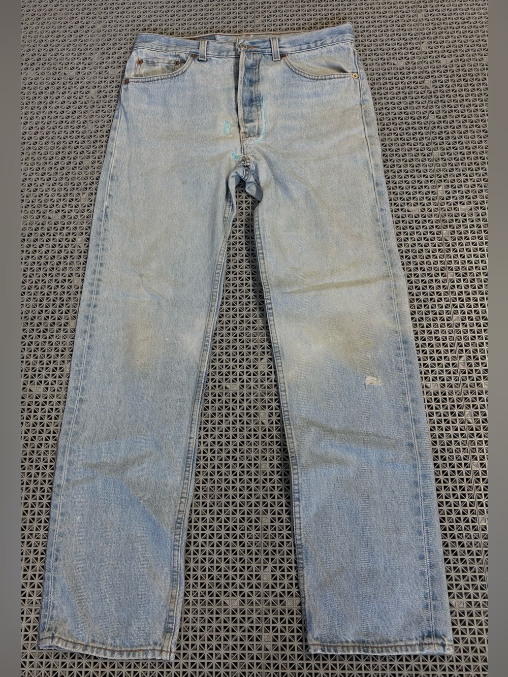 Vintage 90’s Levi's 501 Light Wash Button-Fly Blue Jeans - Made in USA